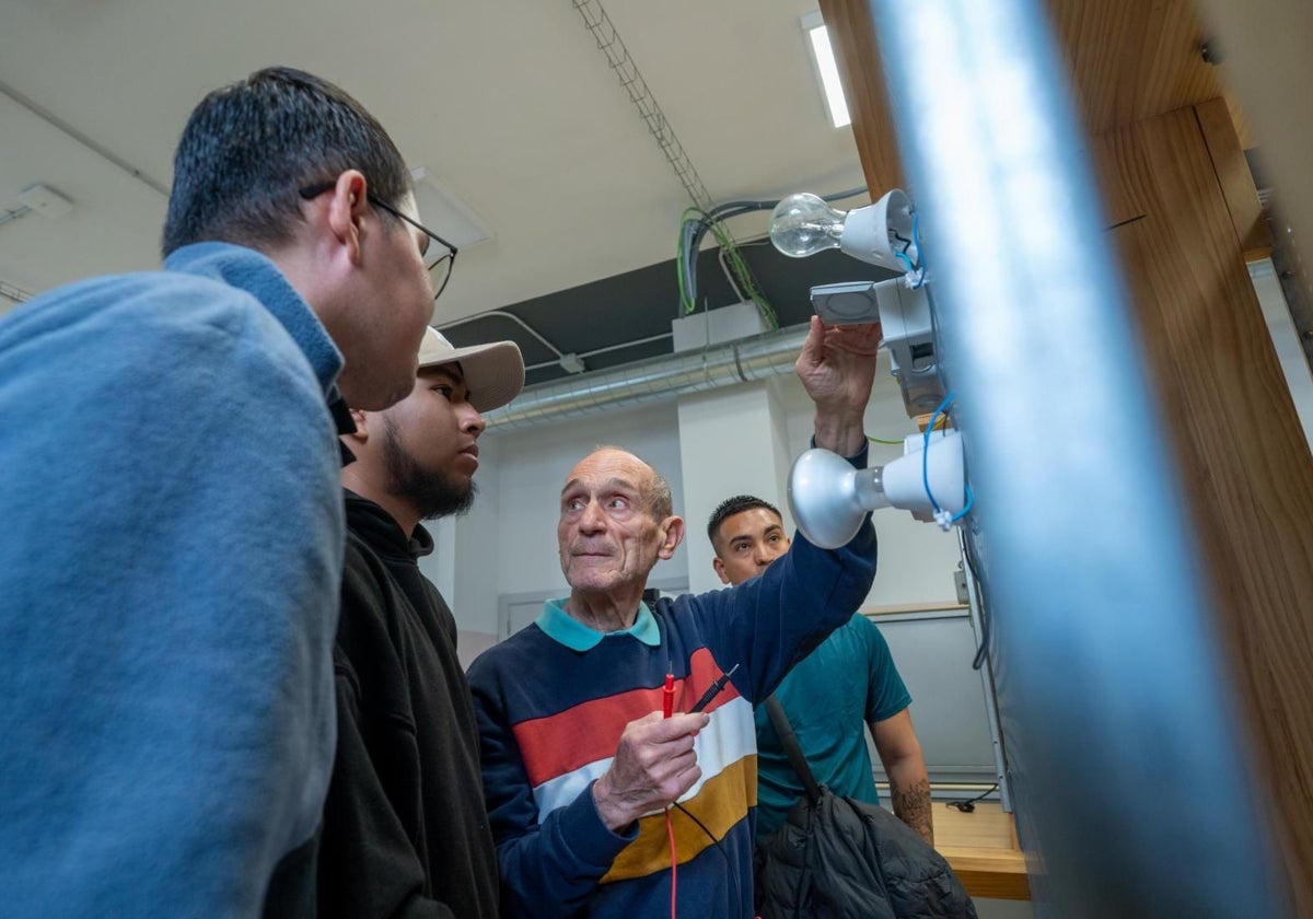 Campus de Cáritas para la formación en empleo para personas inmigrantes y vulnerables en Madrid