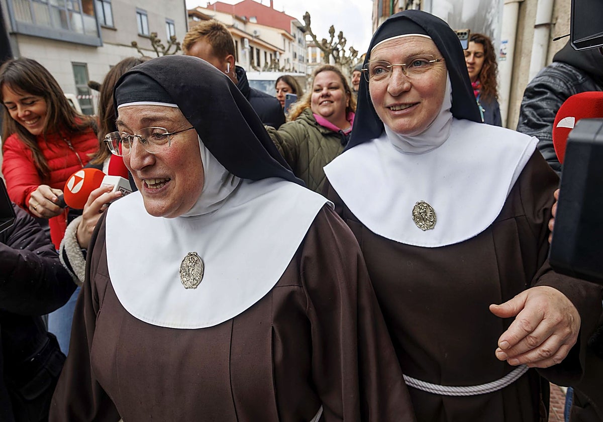 La exabadesa del Monasterio de Belorado, Laura García de Viedma y sor Berit