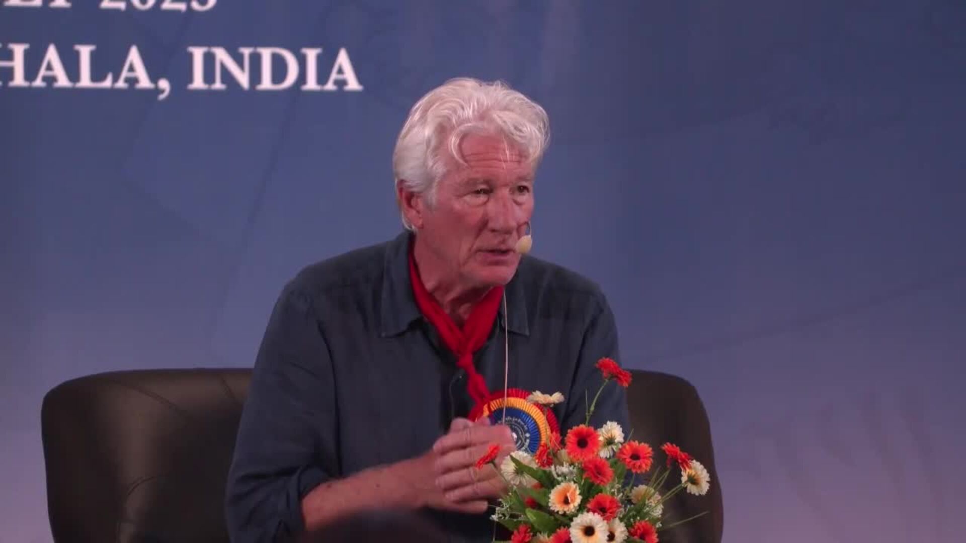 El actor Richard Gere, principal rostro del apoyo internacional a la causa tibetana, respalda decisión del dalái