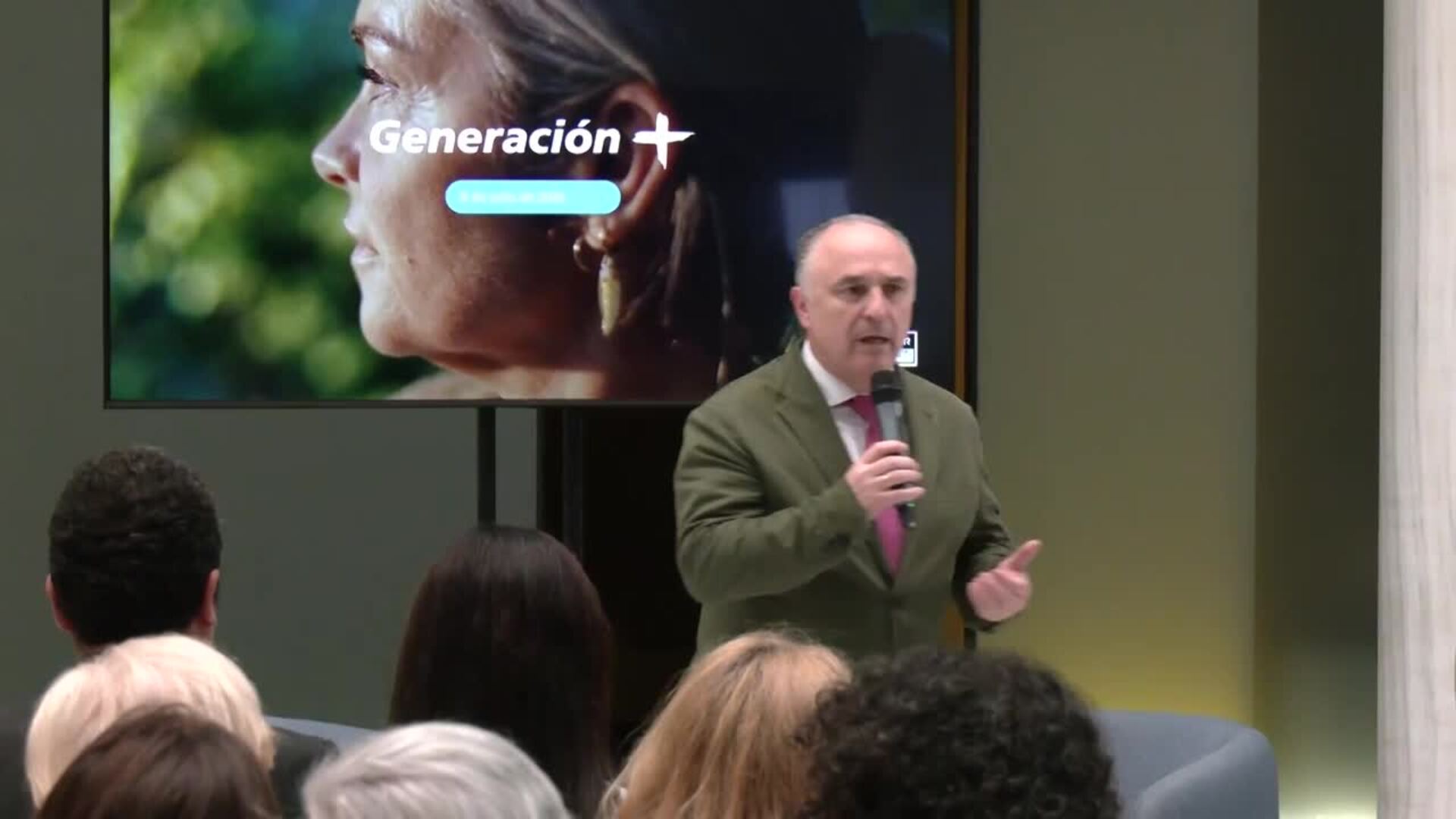 Javier Sardà y Juan y Medio conversan sobre el amor en la madurez en un coloquio de CaixaBank