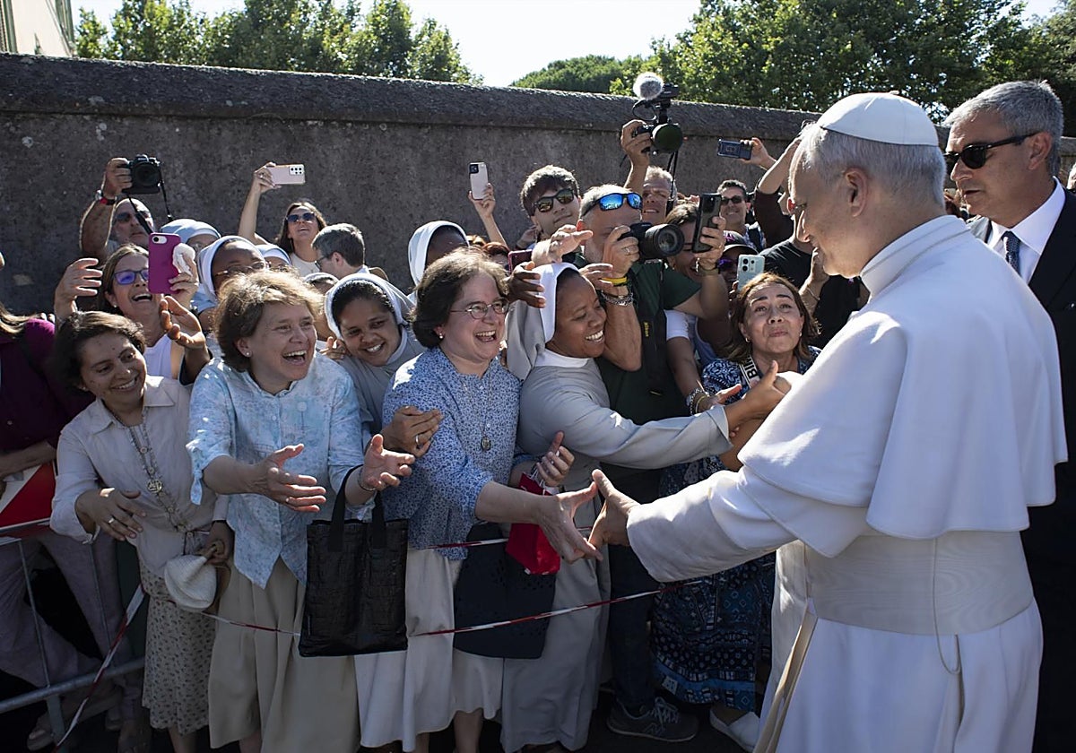 El Papa en Castel Gandolfo doce años después