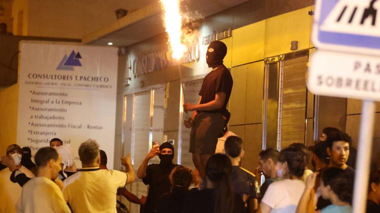 La noche de violencia y tensión en Torre Pacheco, en imágenes.