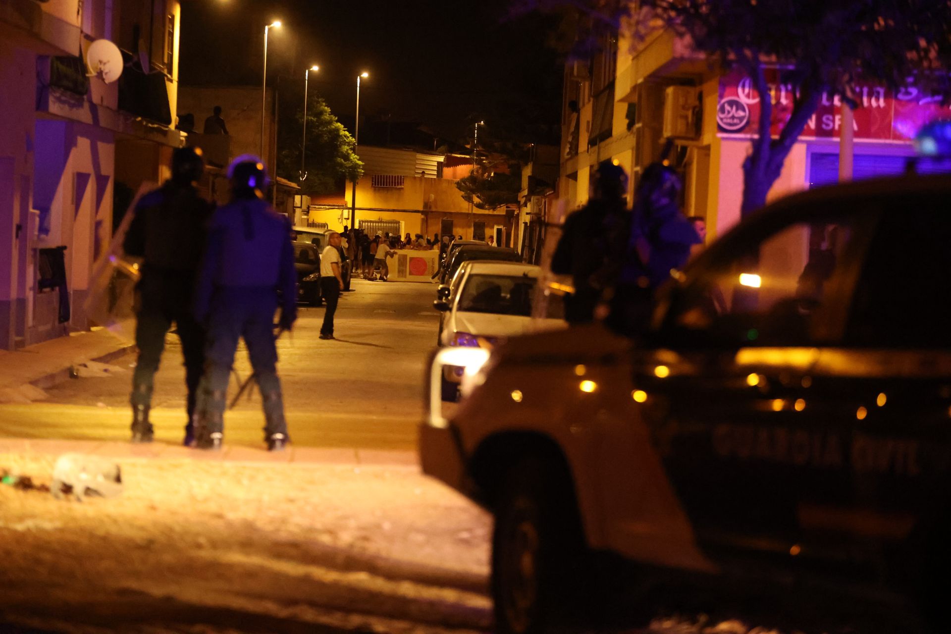 Pocos minutos después de las 21.00 horas, nadie escapa de un control de la Guardia Civil para acceder a Torre Pacheco.