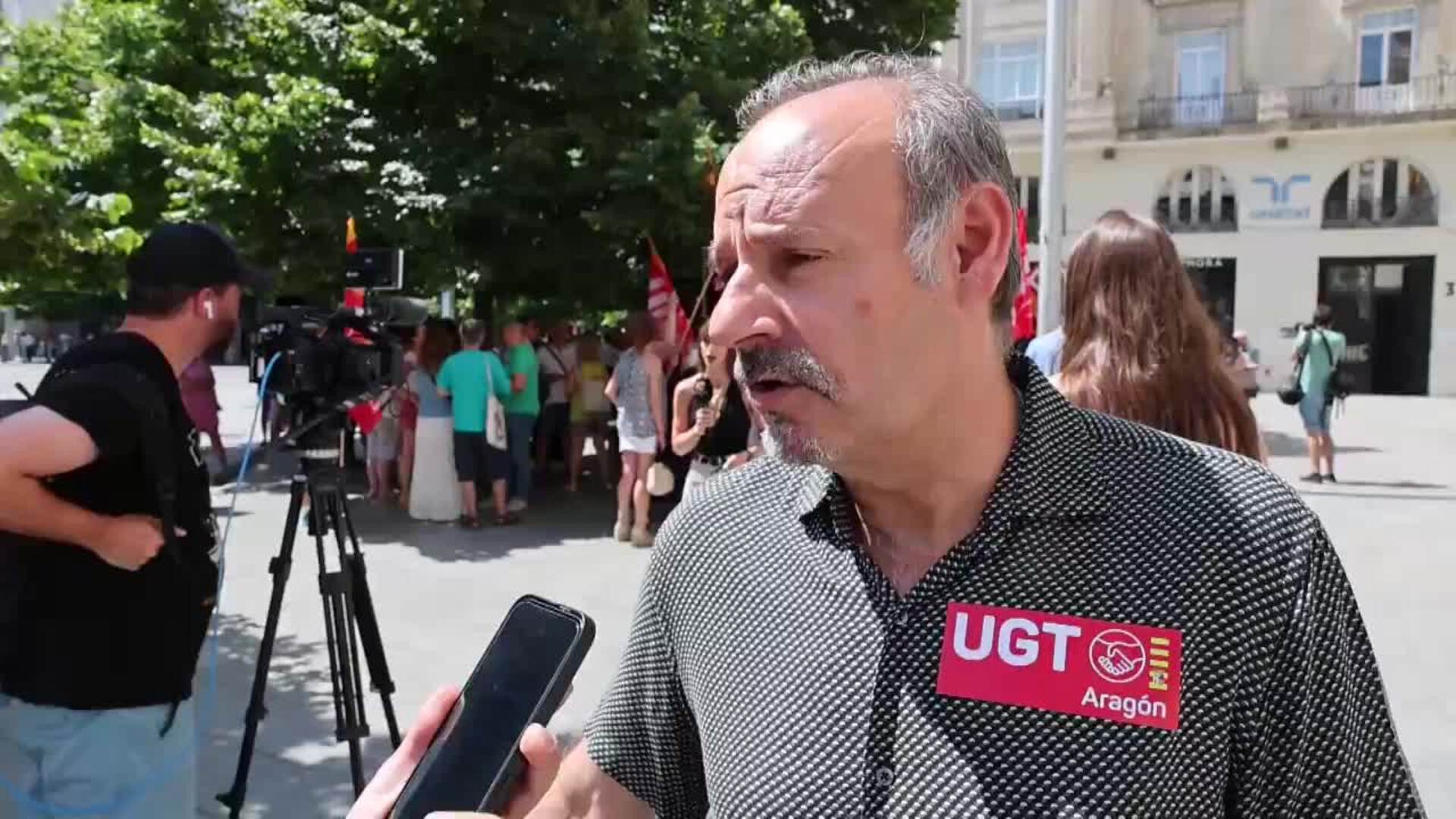 Unas doscientas personas rechazan en Zaragoza los disturbios de Torre Pacheco