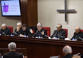 La Conferencia Episcopal, contra la decisión de Jumilla: «Atenta contra los derechos fundamentales de cualquier ser humano»