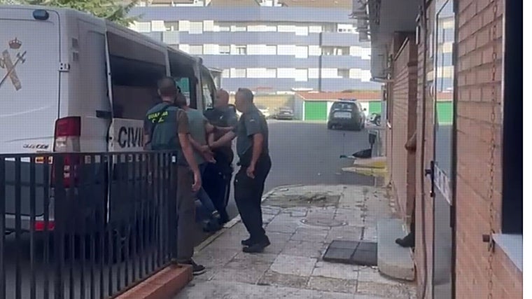 La Guardia Civil detiene a un pirómano en una imagen de archivo