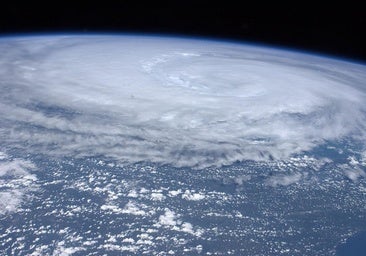 Erin, el primer huracán de la temporada en el Atlántico, alcanza la categoría cinco