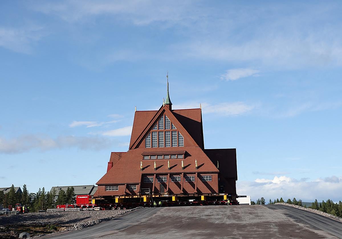 La iglesia de Kiruna, que ha sido trasladada cinco kilómetros