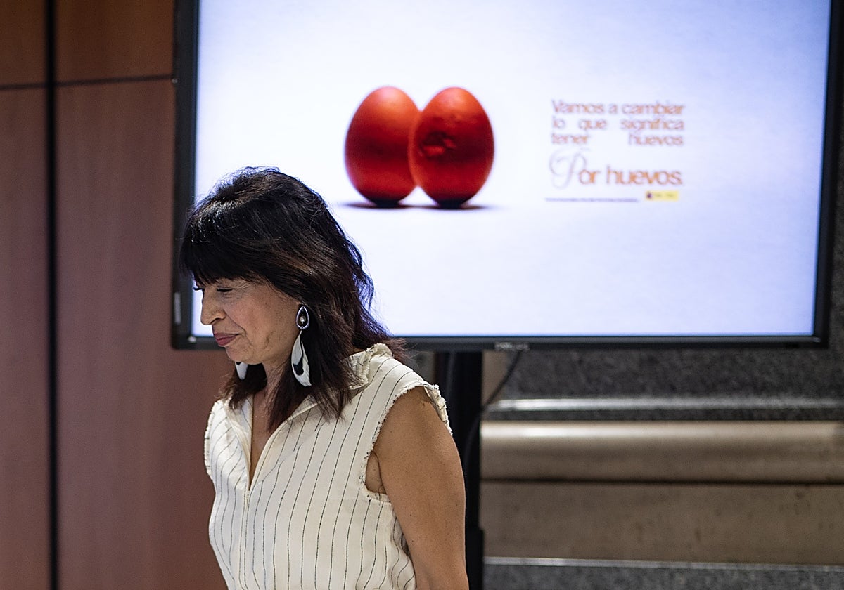 Ana Redondo presenta la campaña institucional 'Por huevos' sobre masculinidades en el Ministerio de Igualdad