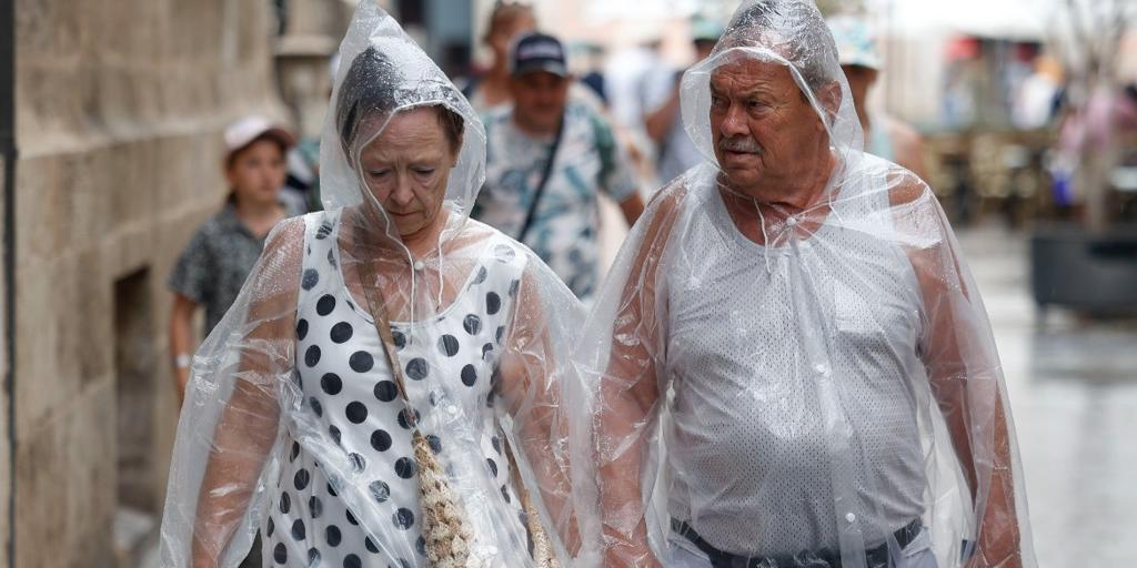 La Aemet pone en aviso a España de cara al fin de semana: cambios bruscos de temperatura y lluvias con tormentas en estas zonas