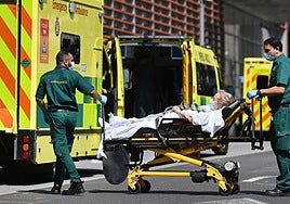 Cuatro de cada cinco hospitales generales en Inglaterra suspenden en los primeros rankings oficiales