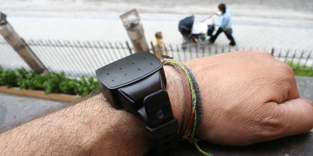 La Fiscalía admite que hubo problemas en las pulseras de maltratadores pero que las víctimas estuvieron protegidas