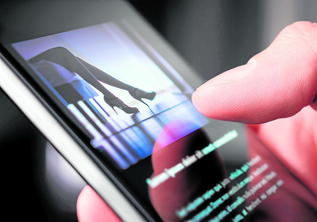 Pagar por sexo a los 20: «Los chavales llegan con vídeos porno y dicen: &#039;Quiero esto&#039;»