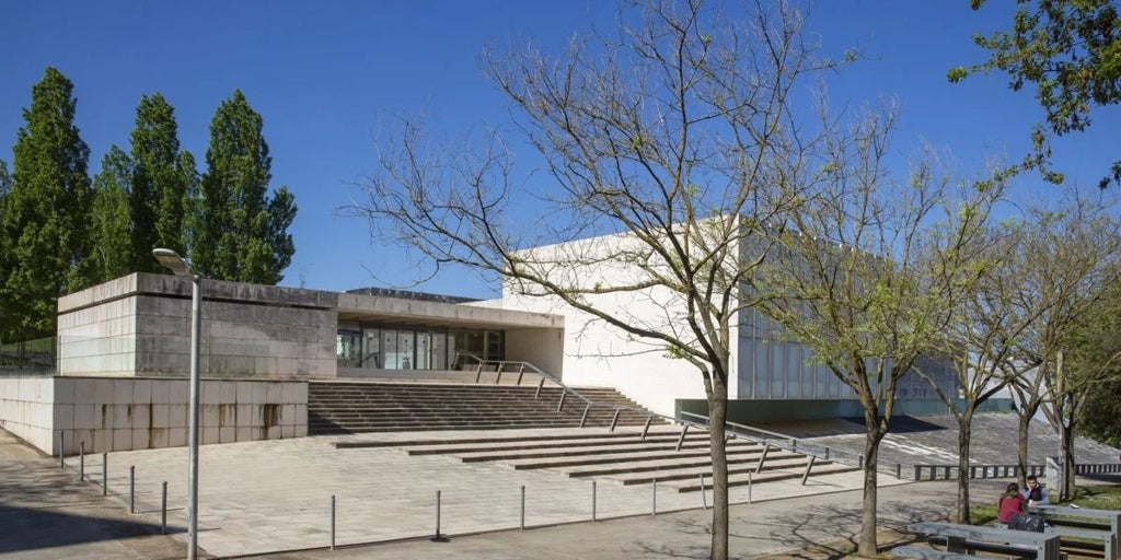 La ex consejera de Junts que se negó a hablar español ante un tribunal universitario lleva su denuncia a Europa