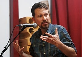 Pablo Iglesias se tendrá que conformar con ser el profesor suplente de Ciencia Política en la Complutense