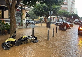 Alerta de la AEMET por lluvias extremas en Ibiza y Formentera, en directo: carreteras cortadas, heridos, inundaciones, incidencias y última hora hoy