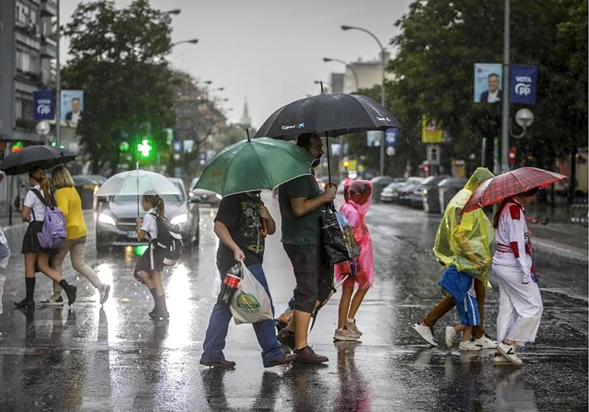 La Aemet lanza un aviso especial en España por fuertes lluvias e inundaciones: zonas en situación «potencialmente peligrosa»