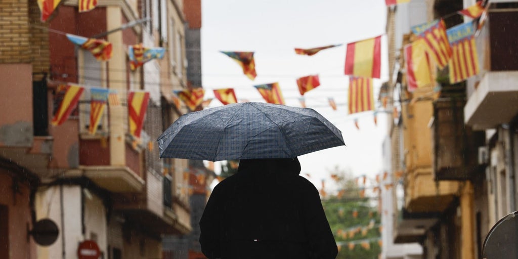 La Aemet amplía el aviso meteorológico de la dana Alice: alerta roja en Alicante y Murcia por fuertes lluvias y naranja en varias comunidades afectadas