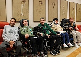 El Gobierno promete por quinta vez que financiará la ley ELA