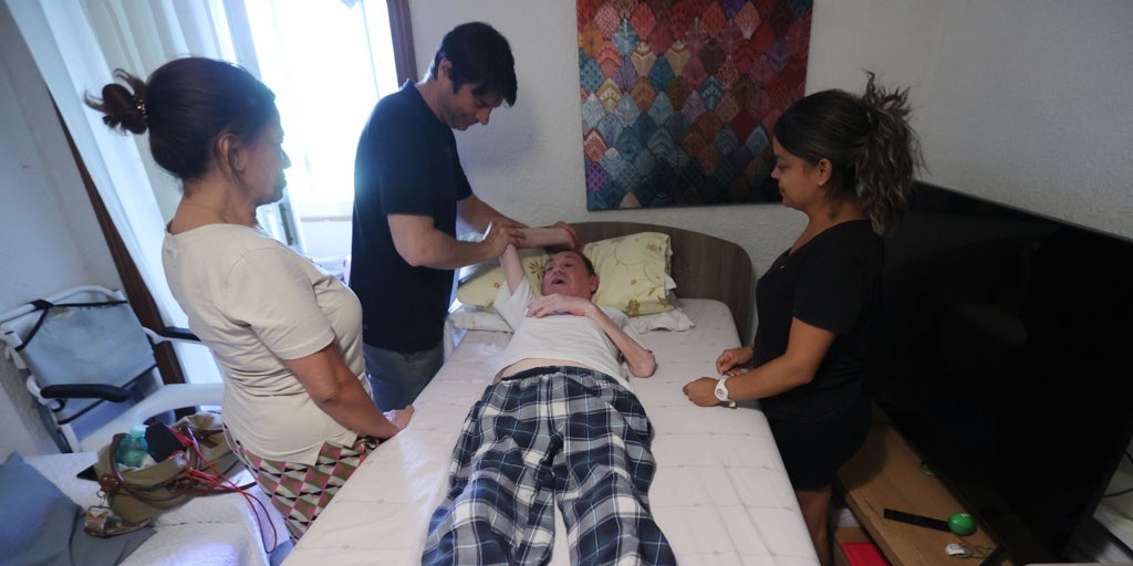 LA AYUDA QUE CAMBIÓ LA VIDA DE CARLOS, AFECTADO POR ELA: «PASÉ DE QUERER MORIRME A APRENDER A VIVIR CON LA ENFERMEDAD»