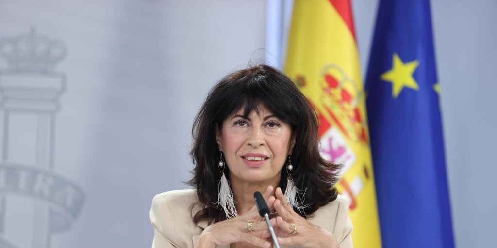 El Gobierno inicia el trámite para blindar el aborto en la Constitución sin consenso y atacando al PP