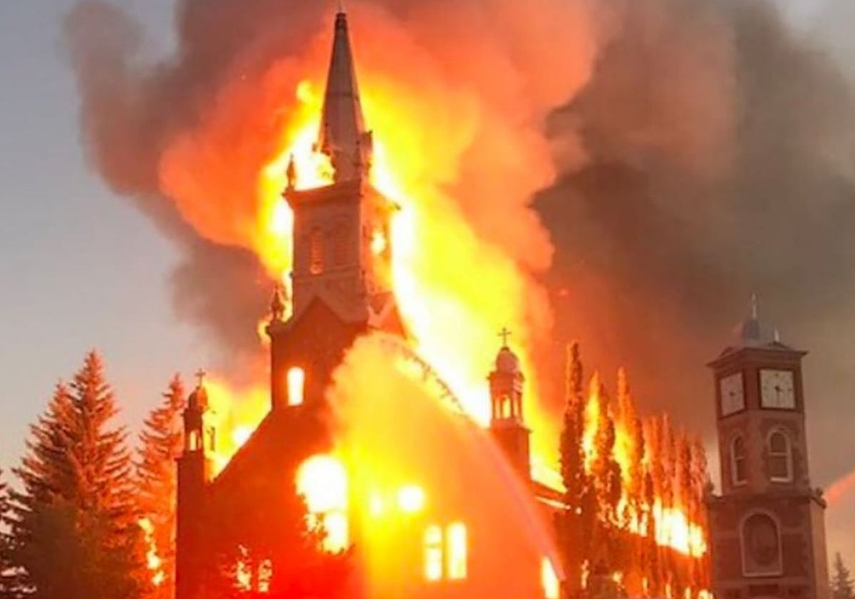 Ataque a una iglesia católica en Canadá en 2021