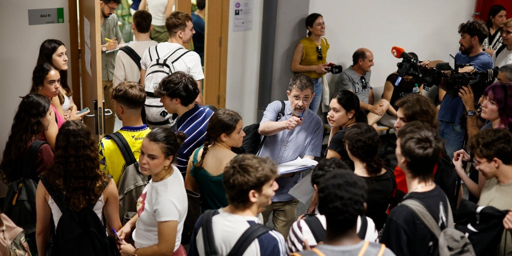 Radiografía de la universidad pública: la inversión autonómica crece un 30%, los profesores un 13% y los alumnos se estancan