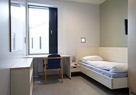Sin muros ni cámaras y con muebles de Ikea: los presos más felices del mundo viven en Noruega