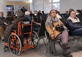 Juanetes y próstata, las operaciones por las que más se espera en la sanidad pública, con más de cuatro meses