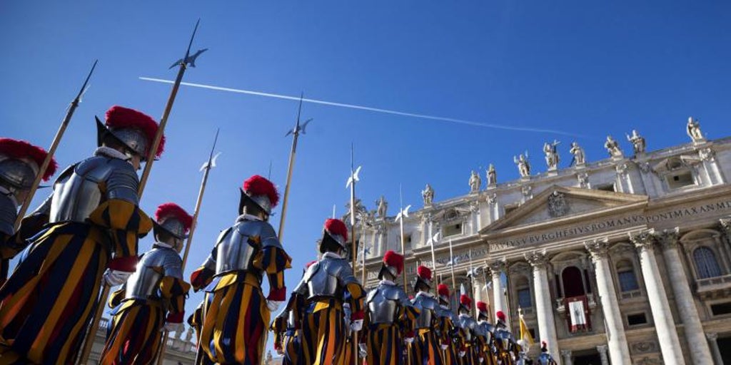 La Guardia Suiza investiga a un soldado por un incidente antisemita en el Vaticano