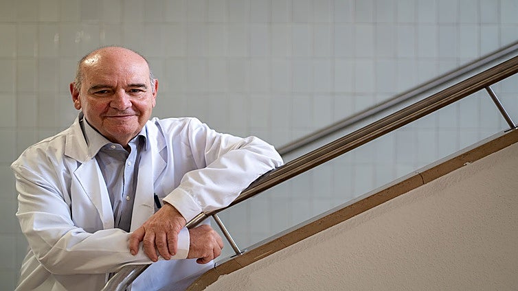 El hombre que 'murió' con Morant tras sobrevivir a tres ministros: «Antes los profesores queríamos estar en la universidad pública»