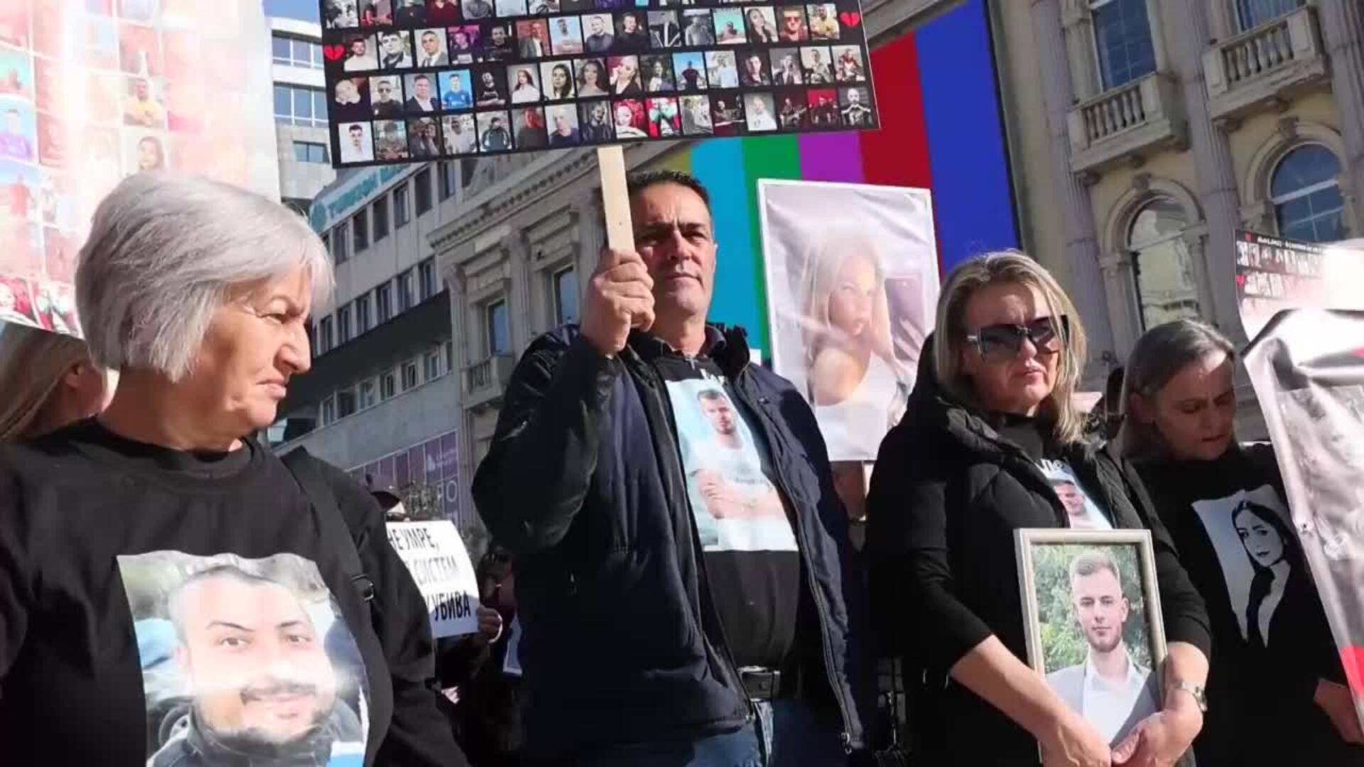 Protesta en Macedonia del Norte exige justicia por las víctimas del incendio en una discoteca de Kocani