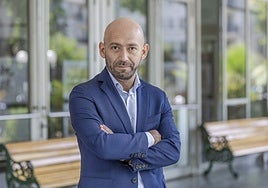 Un profesor denunciado en Chile por realizar biopsias «ilegales» a sus alumnos ejercía en una universidad de Madrid