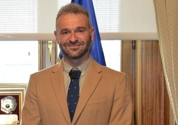 Josep Escandell, presidente de los cazadores: «Era cuestión de tiempo que hubiera un brote con esta alta densidad de jabalíes»