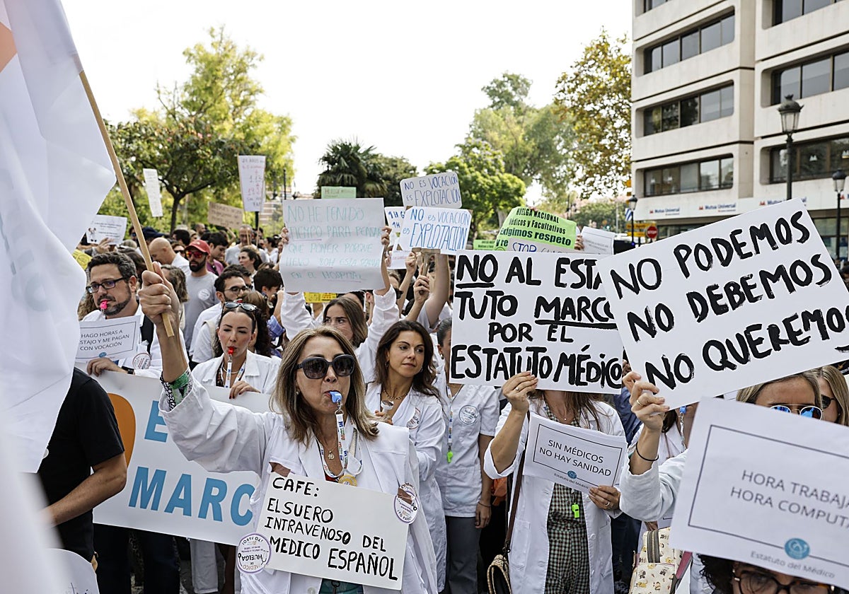 Protesta de médicos contra el Estatuto Marco el pasado octubre