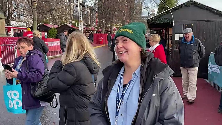 La colorida navidad de Edimburgo quiere desbancar a la de Londres