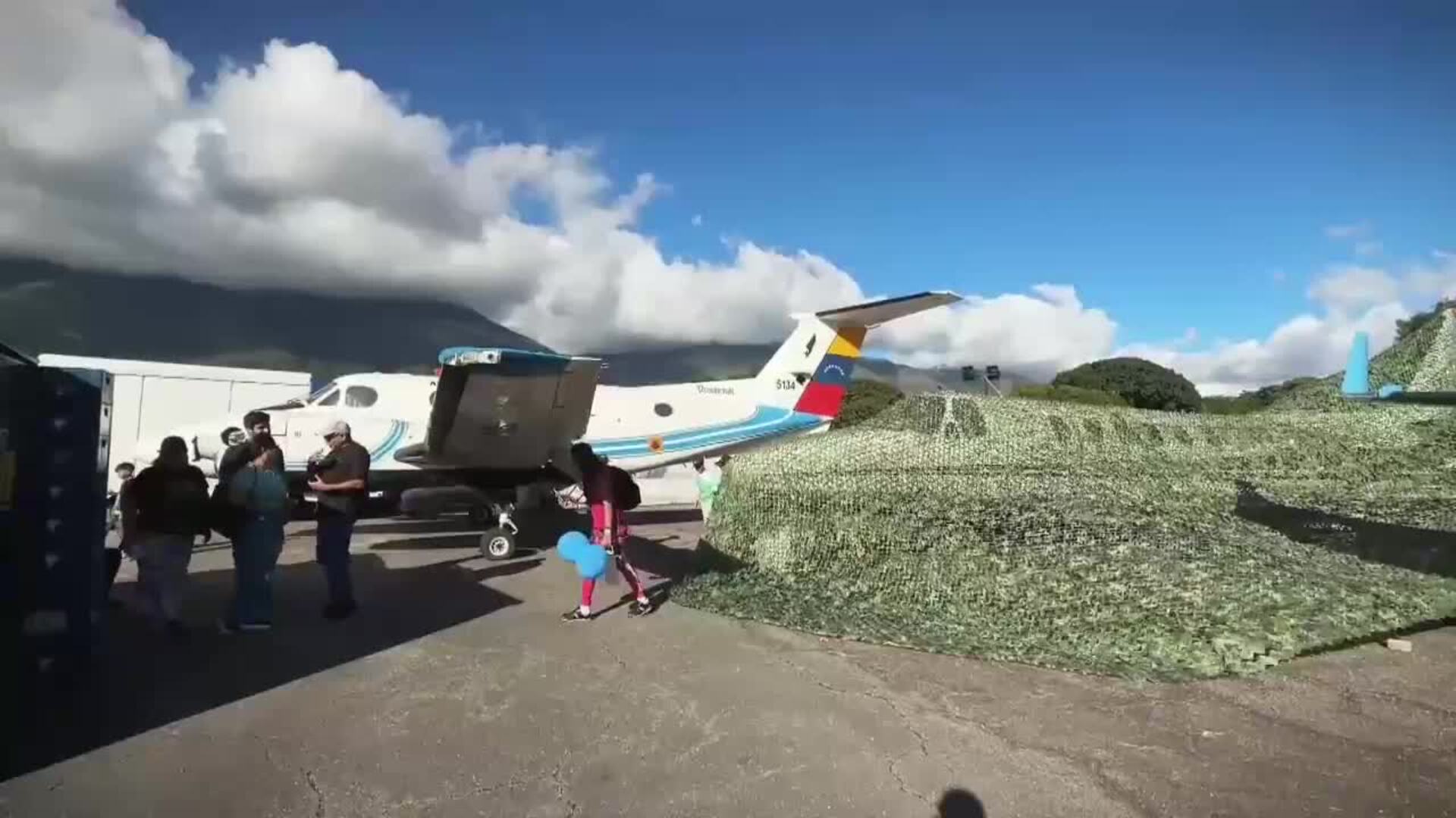 Imágenes de la vida diaria en Caracas en medio de las tensiones con EE.UU.