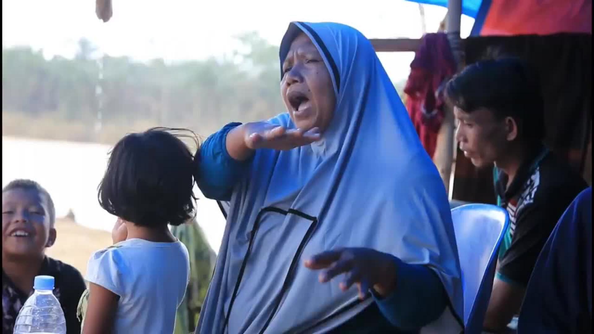 Indonesia eleva a 961 los muertos por las inundaciones en el norte de Sumatra