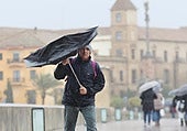 La Aemet lanza un aviso especial a España por lluvias muy abundantes y fuertes vientos: estas son las zonas más afectadas
