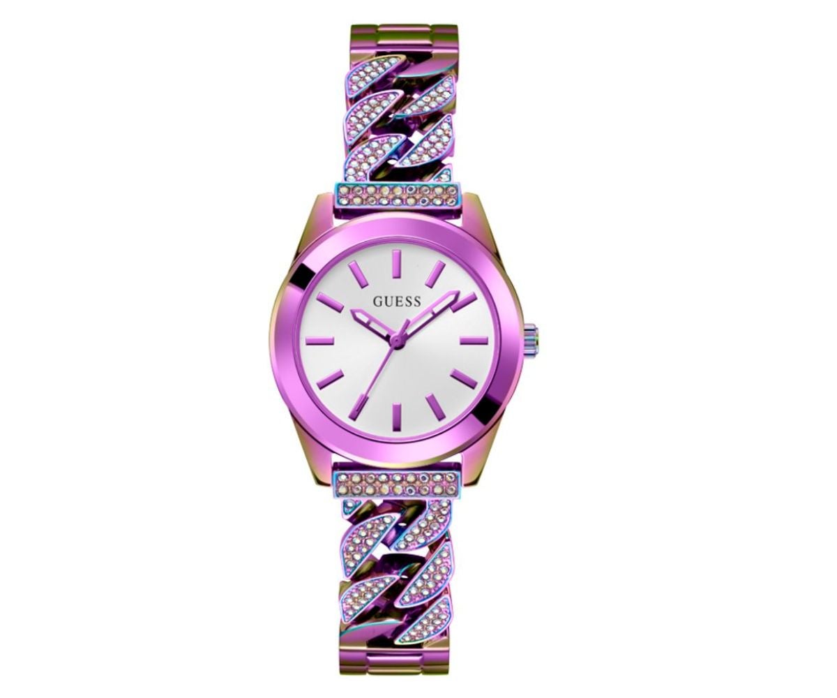 Reloj Guess Serena (289,90 €). La pulsera de cadena “nomeolvides”, tendencia para esta temporada en joyería, es la inspiración para esta colección. La sencillez de la caja combina con el brazalete trabajado con pedrería.