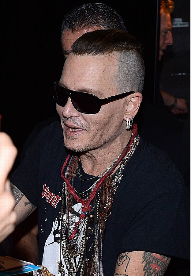 En 2018 sorprendió con un cambio de look bastante drástico, rapándose parte de la cabeza.