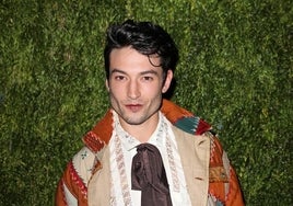 Por qué Ezra Miller es el nuevo superhéroe de la moda