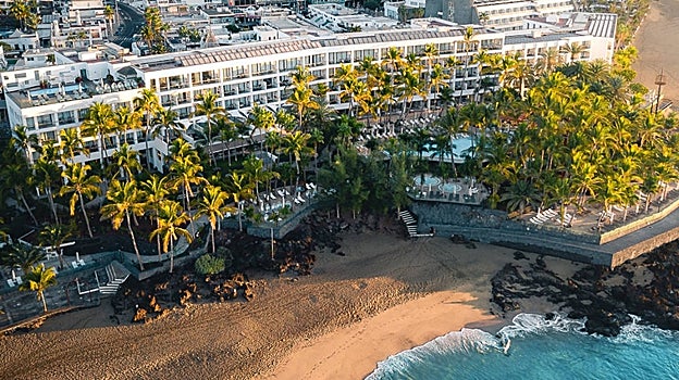 El recientemente reformado Hotel Fariones, el más antiguo de Lanzarote, reconvertido en un cinco estrellas de lujo.