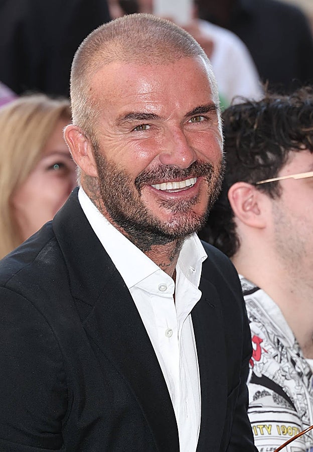 David Beckham se apunta al rapado cote militar.