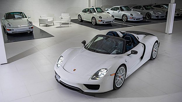 Imagen del Porsche 918 'Weissach' Spyder de 2015