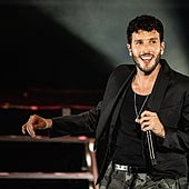 Cómo vestir extravagante sin caer en el exceso como Sebastián Yatra