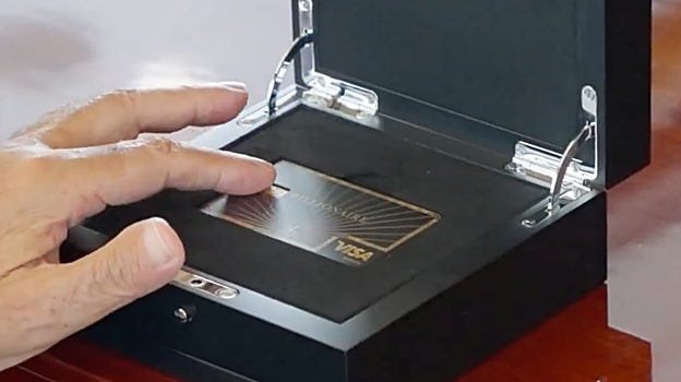 Esta tarjeta está limitada a 150 unidades que se obtienen por invitación directa