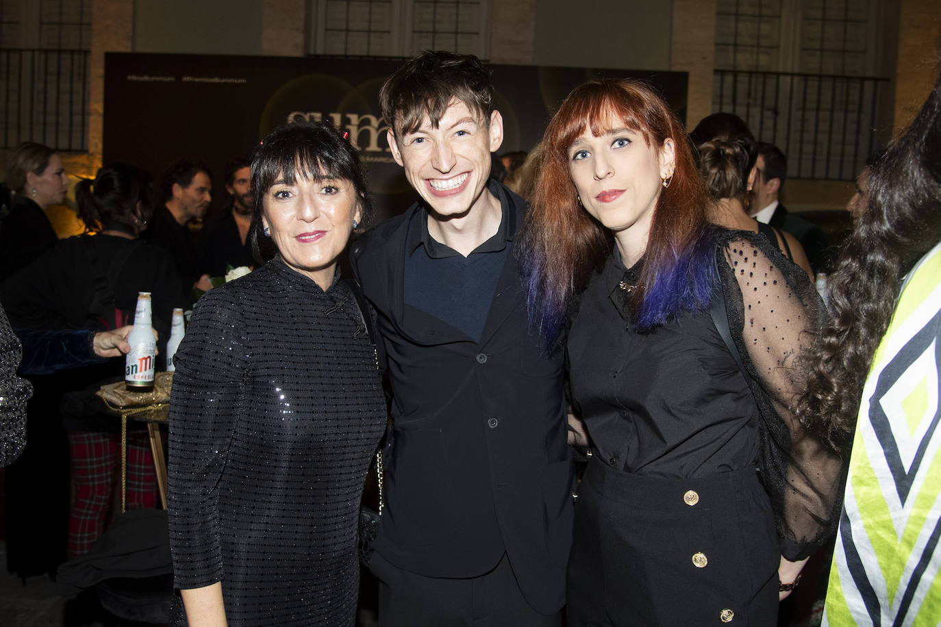 Brenda James de Ecoalft, con Teresa Iturralde y Rocío Jiménez, colaboradoras de ABC Estilo y Summum en la entrega de los Premios Summum de Diseño 2023.  