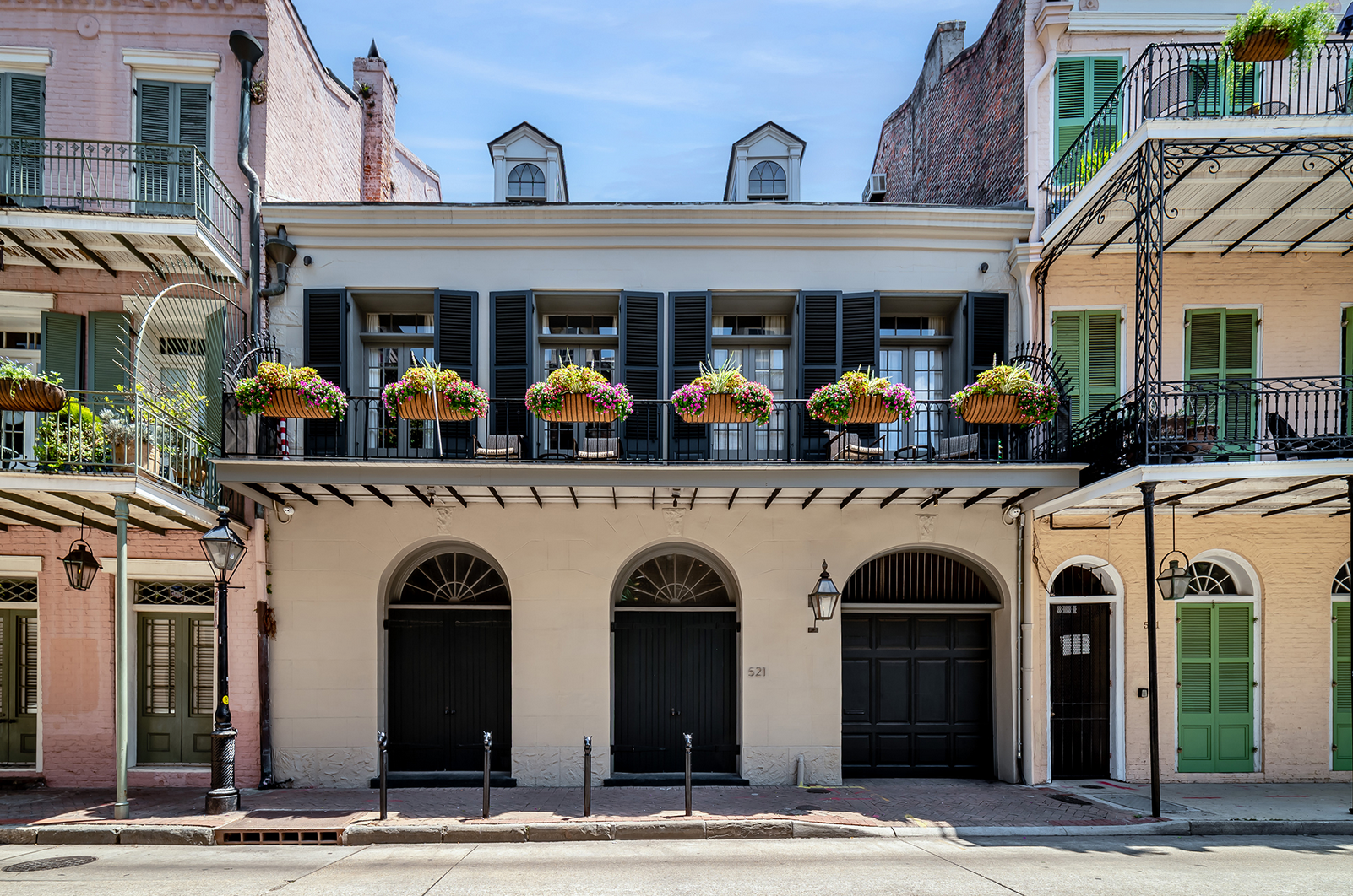 Ubicada en el barrio francés de Nueva Orleans, la propiedad fue construida en 1829 y restaurada en 2017