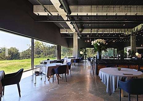 Imagen secundaria 1 - Hotel y restaurante (dos estrellas) Pepe Vieira, en Pontevedra.